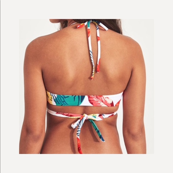 Hollister Wrap Triangle bikini top with bottoms - Picture 5 of 6